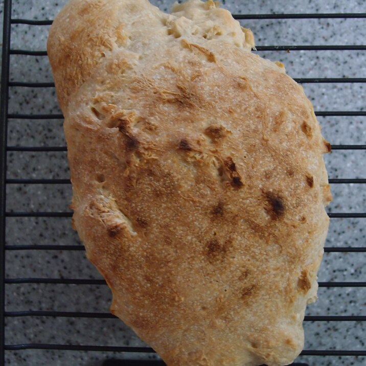 粉チーズ&胡桃パン